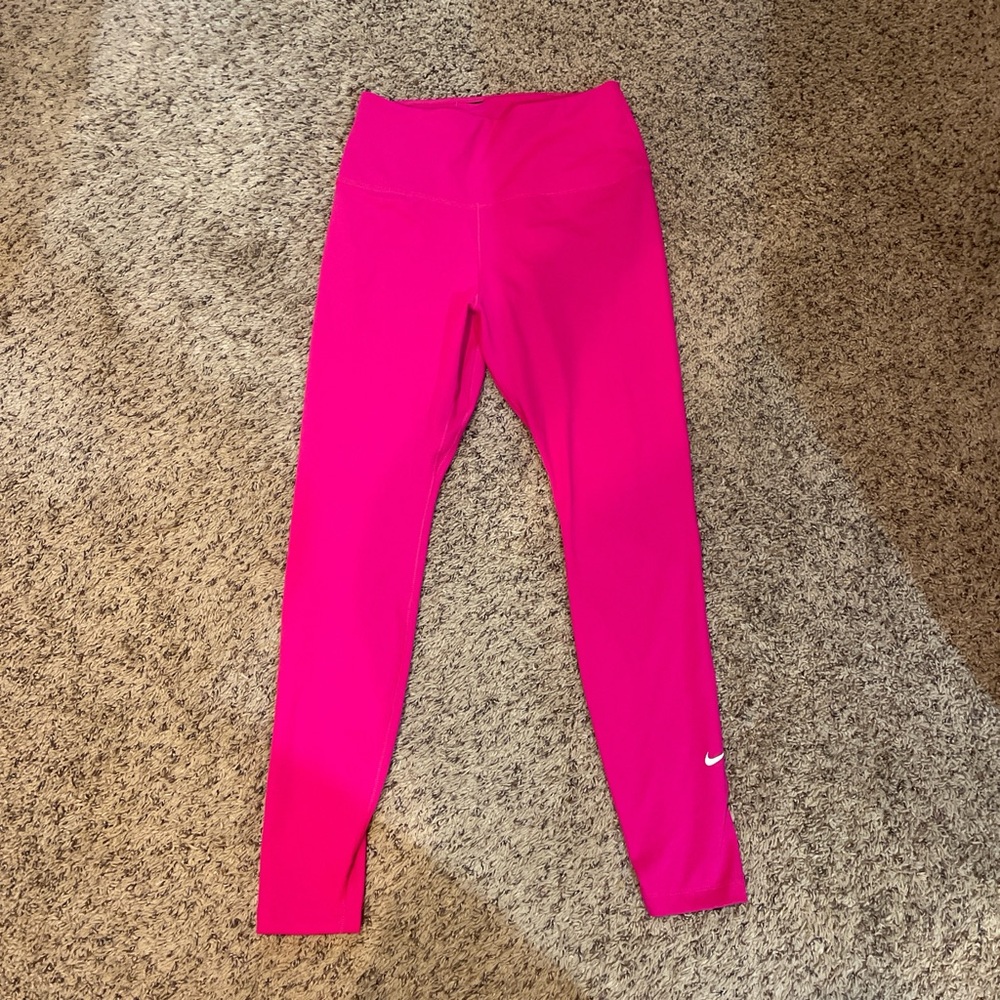 Nike Fuchsia Leggings